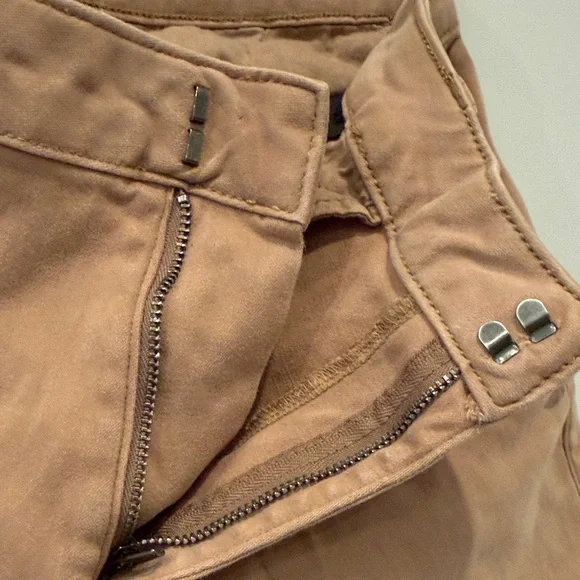 Banana Republic Women's Tan Cargo Shorts - Picture 3 of 5